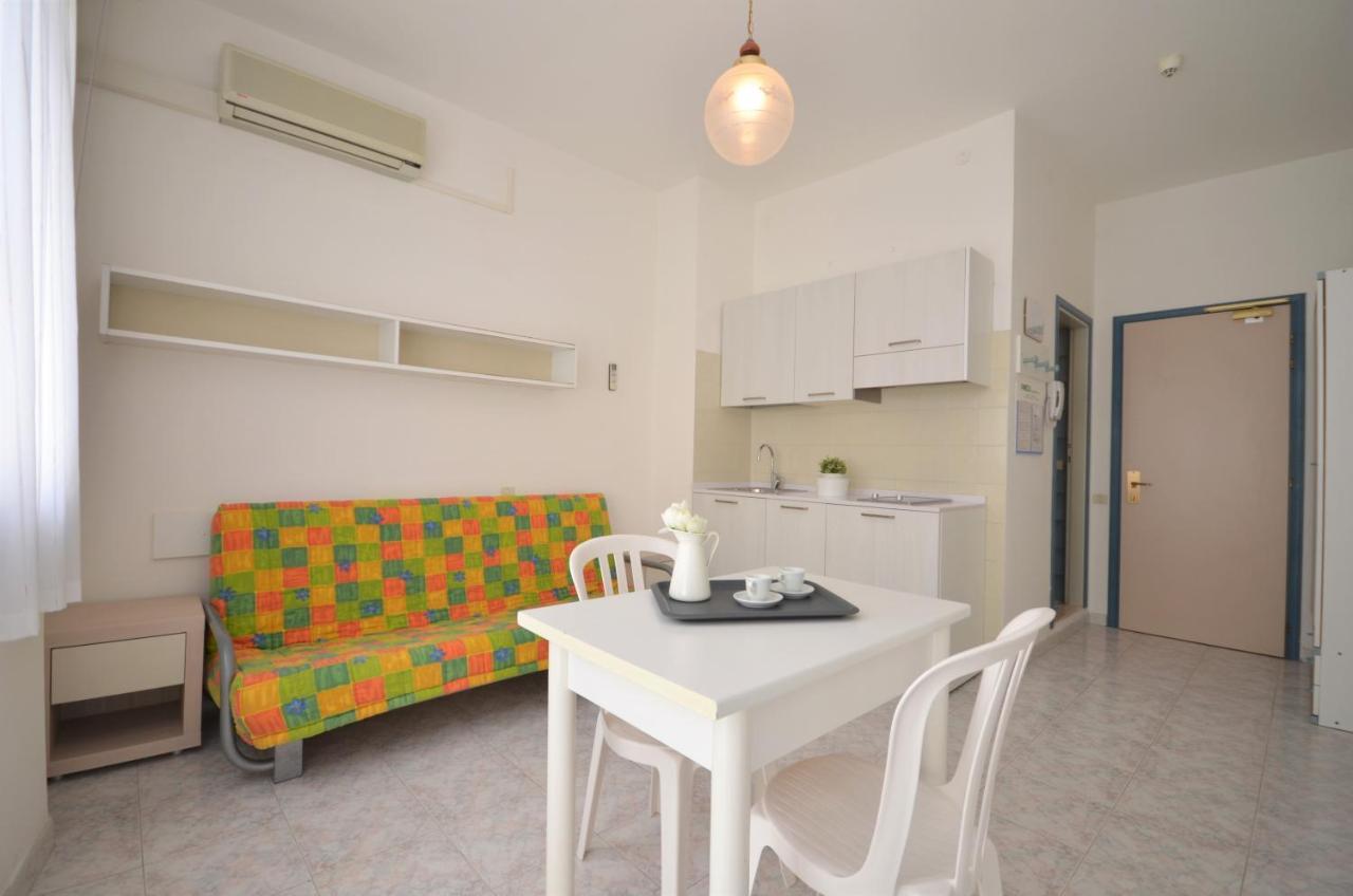 Aparthotel Pineda Bibione Kültér fotó